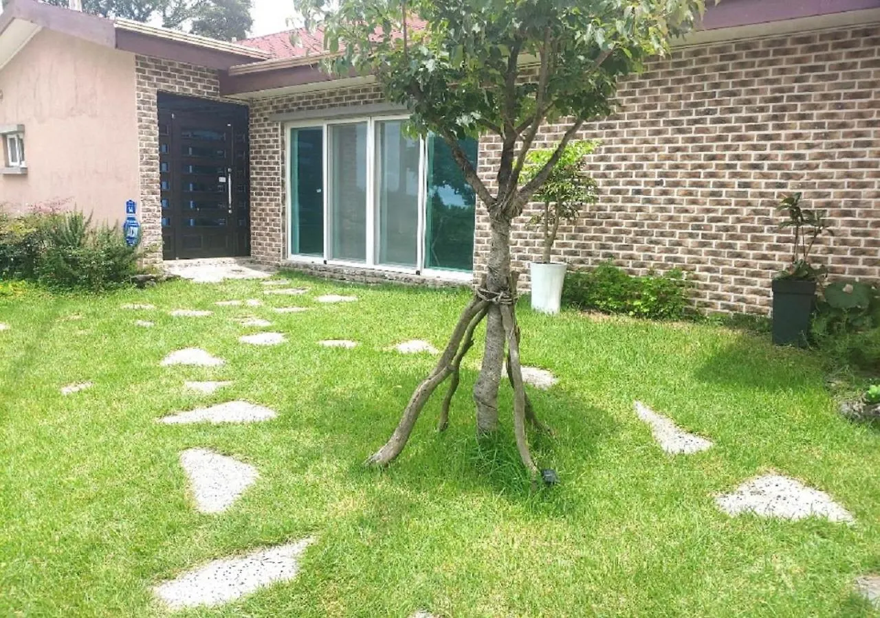 Fongnang Eyeom Hotel Jeju
