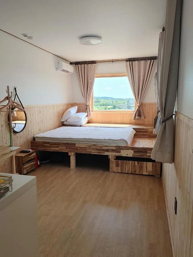 Guest house Fongnang Eyeom Hotel Jeju